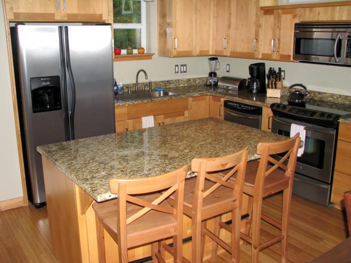 gourmet kitchen granite