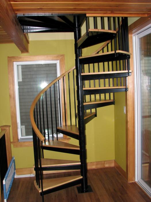 spiral staircase bonus room