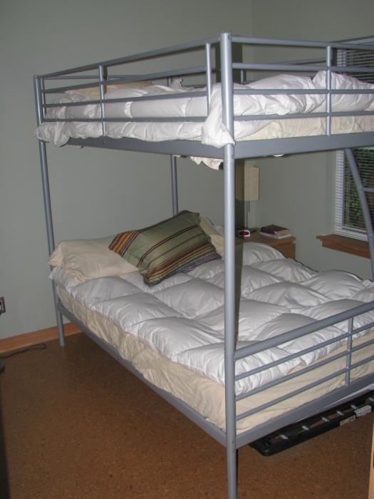 bunk bed