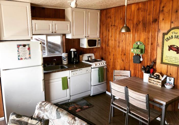 Kindred Spirits Cabin 7 kitchen